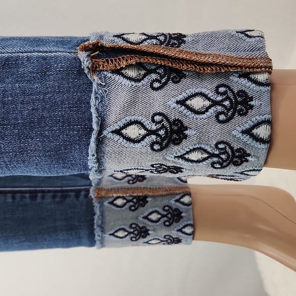 ANN Taylor LOFT Modern Skinny Ankle Crop Jeans Size 26/2 - Picture 3 of 16